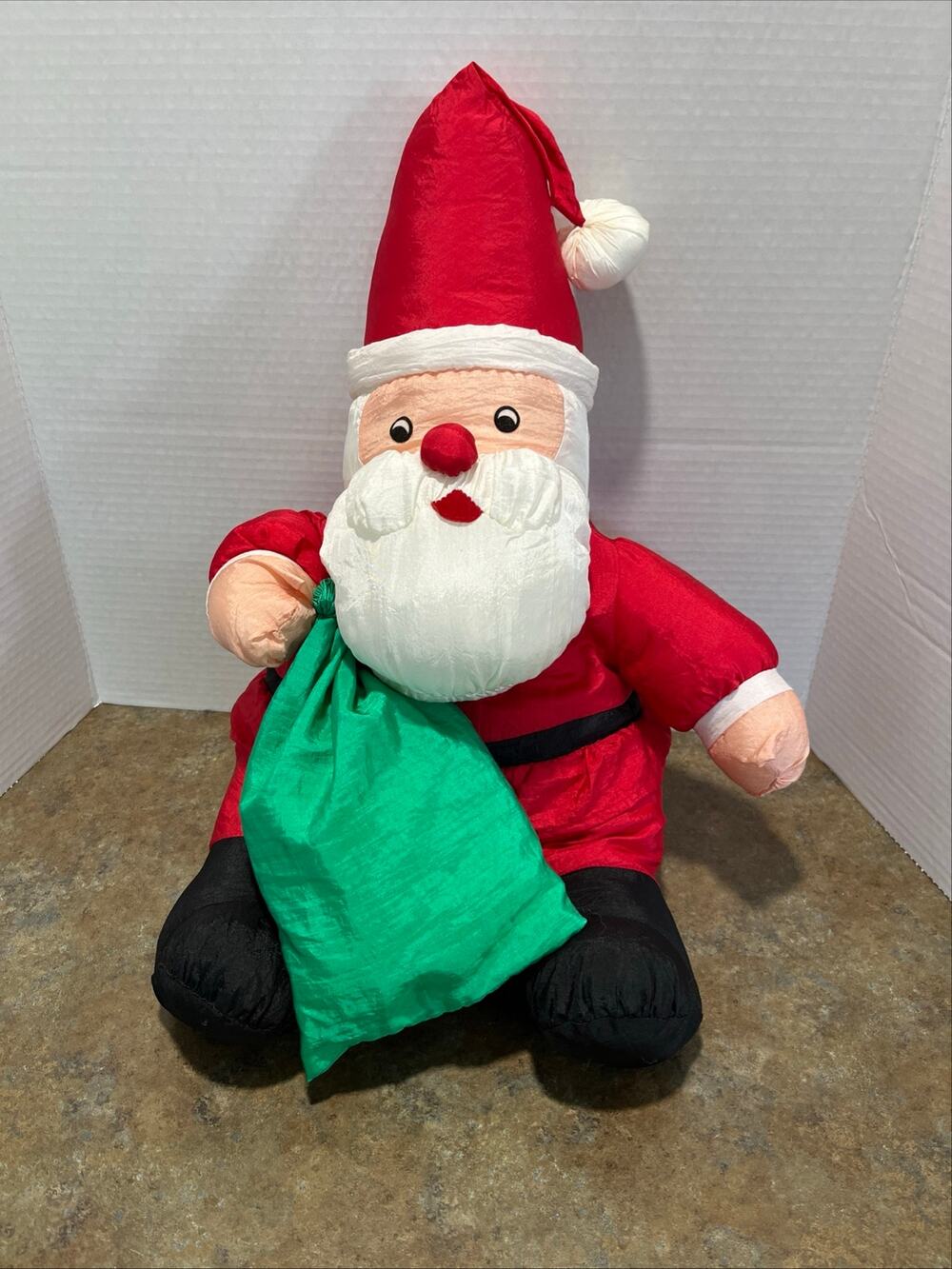Vintage International Silver Co Santa w/green bag large 20" nylon puffalump